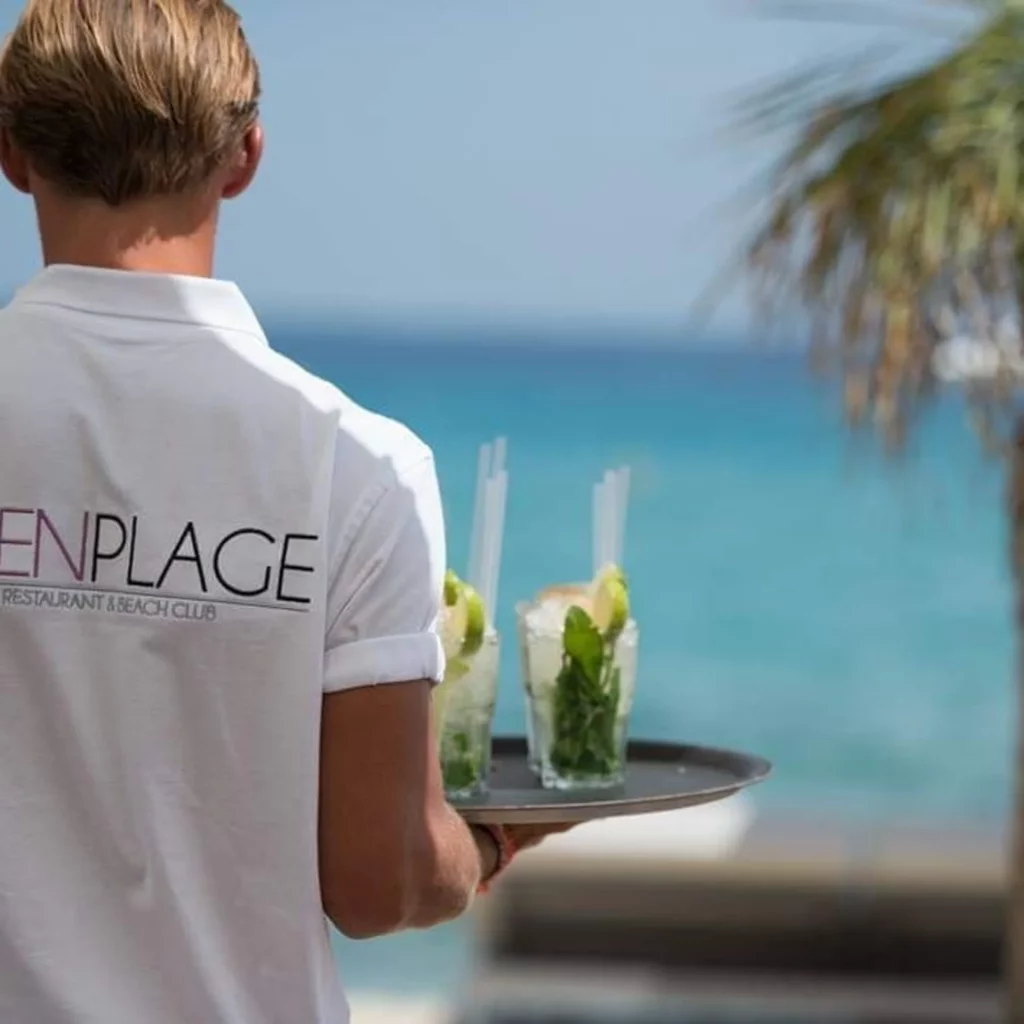 Serveur Eden Plage sainte-maxime